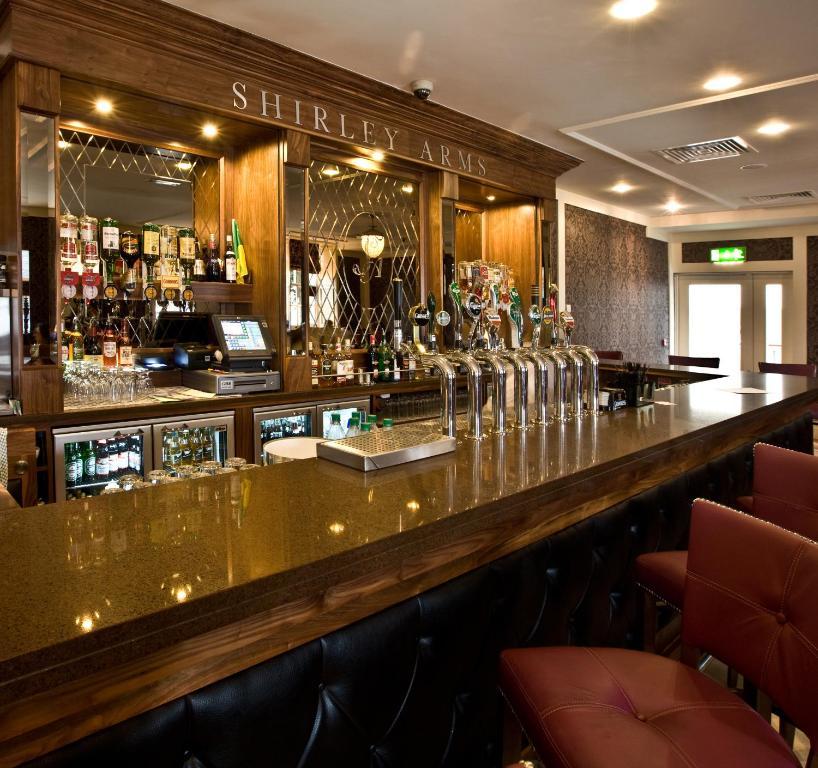 קריקמקרוס The Shirley Arms Hotel מראה חיצוני תמונה