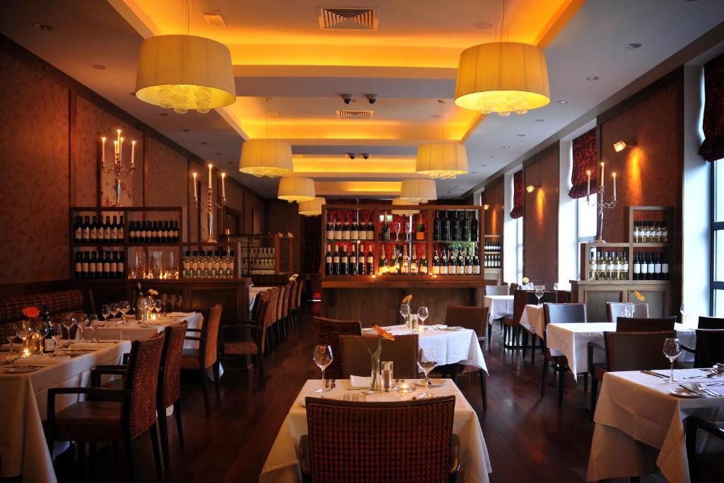 קריקמקרוס The Shirley Arms Hotel מראה חיצוני תמונה