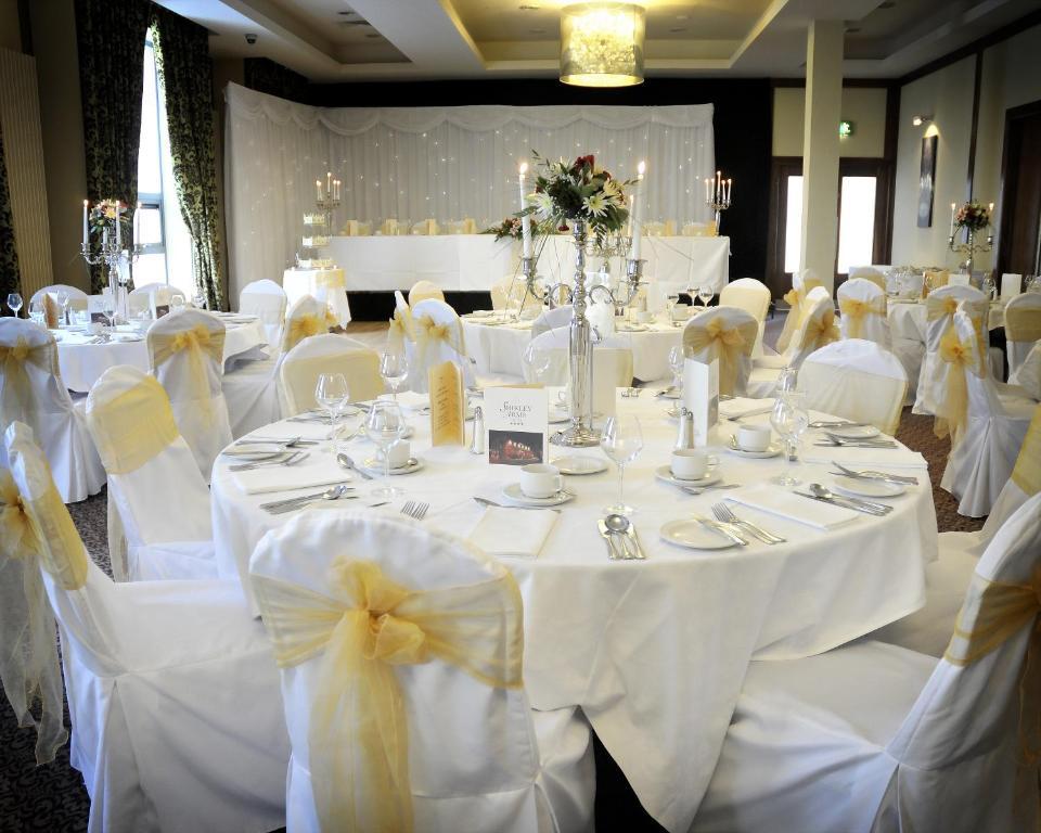 קריקמקרוס The Shirley Arms Hotel מראה חיצוני תמונה